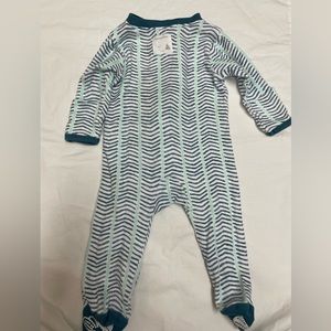 Burt’s bees baby sleeper with zipper. Size 0-3 mo